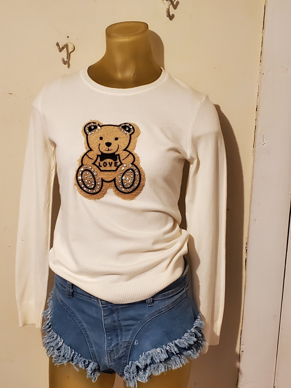 Women's Cream Teddy Appliqué Sweater - Love Detail Size S
